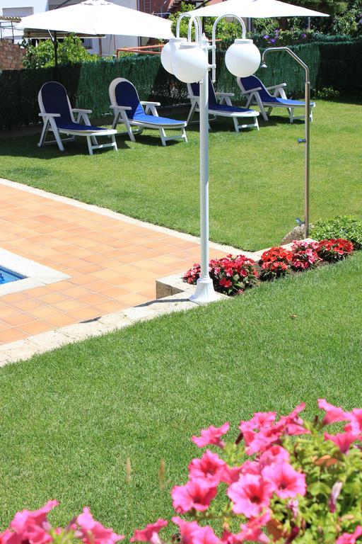 Apartamentos Maritimo Suites-Solo Adultos O Grove Exterior foto