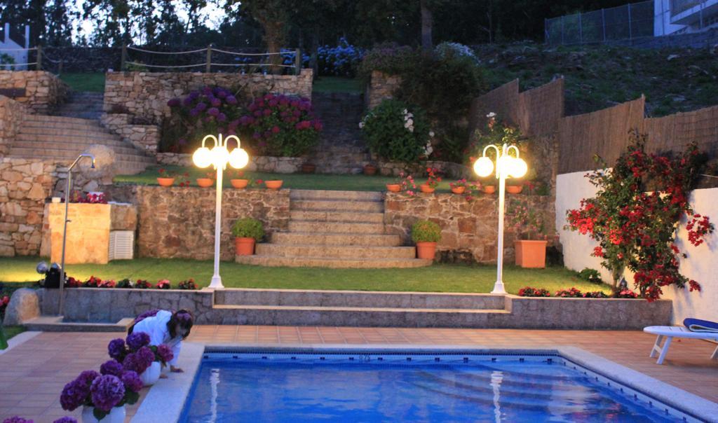 Apartamentos Maritimo Suites-Solo Adultos O Grove Exterior foto